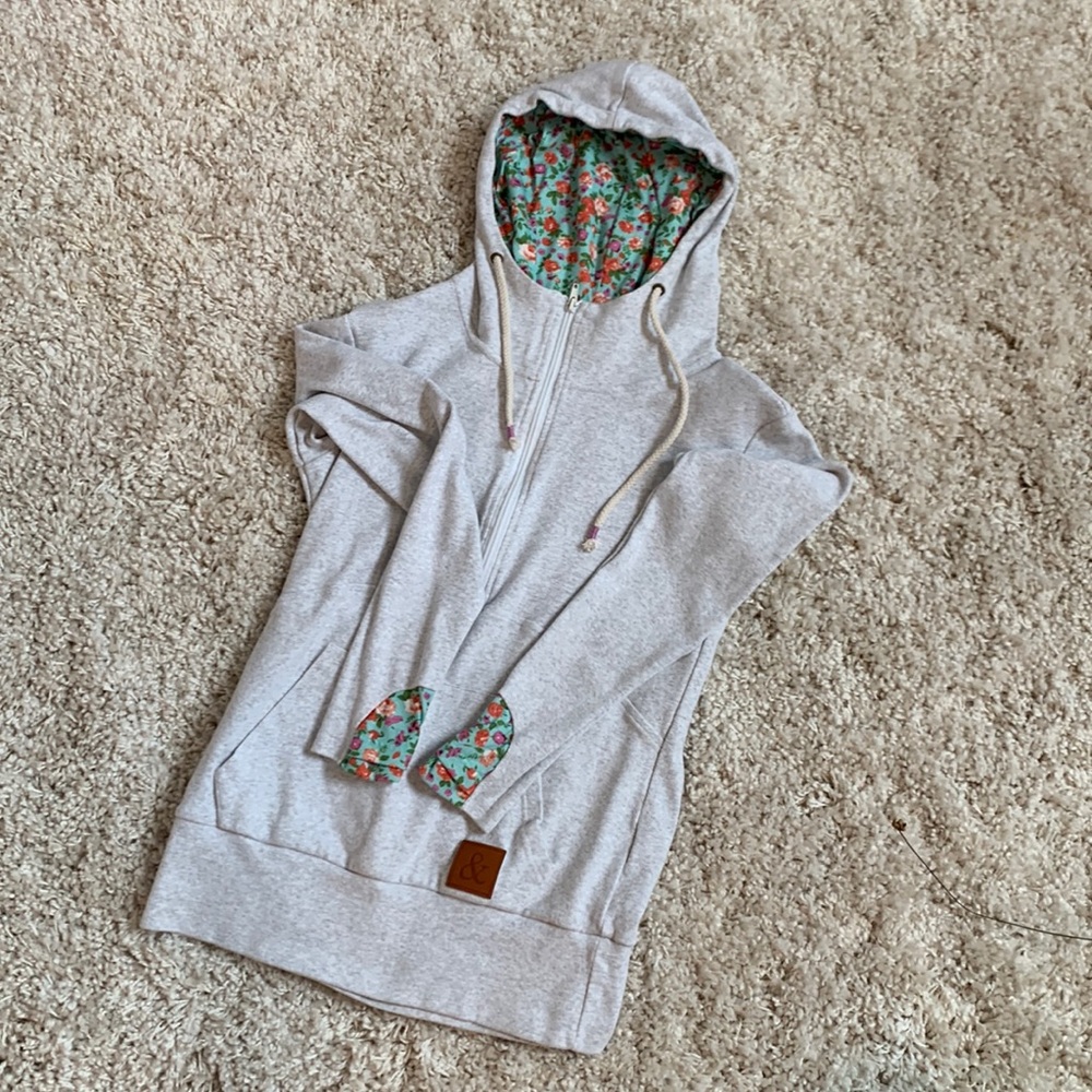 Ampersand Avenue Half Zip Gray with Floral Accebts Sweatshirt